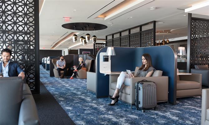 Polaris Lounge: trabalhe ou descanse em um ambiente silencioso e tranquilo até o momento da decolagem