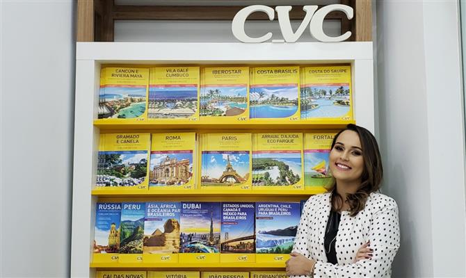 A empresária Amanda Frizzo comanda a loja CVC Guaíra, no interior de São Paulo