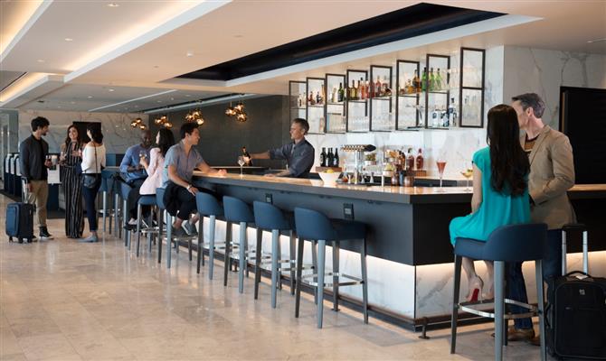 Polaris Lounge Bar do Aeroporto Internacional de São Francisco