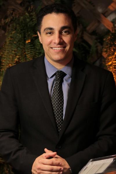 Tiago Bertoncel, gerente de vendas e marketing do Villa Blue Tree