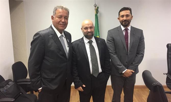 Alexandre Sampaio, da FBHA, participou de uma reunião com Fabio Pina e Luiz Navarro, do Ministério da Economia