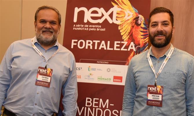 Artur Andrade, editor-chefe da PANROTAS, e Rodrigo Chamis, líder de Marketing do Facebook Brasil para a indústria de viagens e mobilidade na América Latina