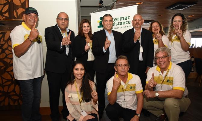 Em pé, Carlos Costa,  Eduardo Santos, Josiane e Eduardo Aoki, Marcio Ferreira,  Marcia Passos e  Paula Oliveira. Abaixados, Laís Aoki, Luiz Oliveira e Reynaldo Gomes. Todos da Intermac