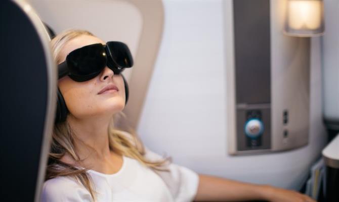 Os clientes que voarem na primeira classe da aérea poderão assistir filmes e programas em 3D