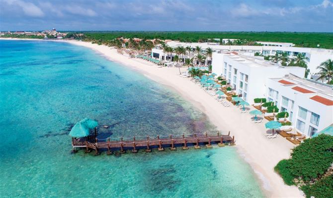Praia exclusiva do Sunscape Akumal Beach Resort & Spa, que será aberto em outubro em Cancun