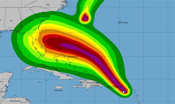 Mapa de possibilidades de rotas da tempestade tropical Dorian