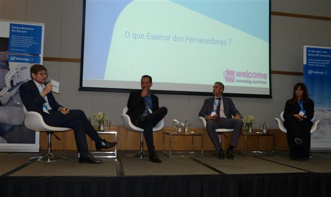 Gonzalo Romero (Air Europa), Fabio Ribeiro (Panasonic), Oscar Bonis (Escritório de Turismo da Espanha no Brasil) e Grace Kelly (Queensberry)