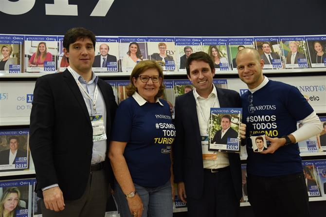 Rodrigo Sienra, da Delta, Heloisa Prass, da PANROTAS, Fábio Camargo, da Delta, e José Guilherme Alcorta, da PANROTAS
