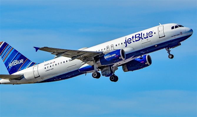 JetBlue foi fundada em 1999 por David Neeleman
