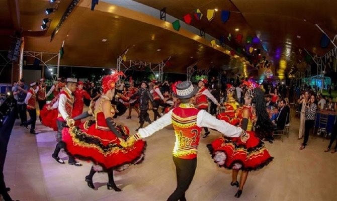 Evento de divulgação contou com apresentações de danças típicas 