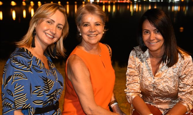Ana Claudia Motta, da Esferatur Rio de Janeiro, Elza Pavan, diretora comercial da Esferatur, e Marcia Souza, da Esferatur Rio de Janeiro