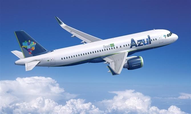 Em julho, a Azul deve operar 242 voos diários pelo Brasil