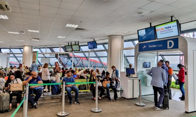 Cerca de 617 mil viajantes internacionais passaram pelo Aeroporto de Brasília em 2019