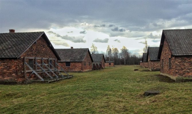 Auschwitz é um dos exemplos de como o Turismo pode ajudar na preservação da memória