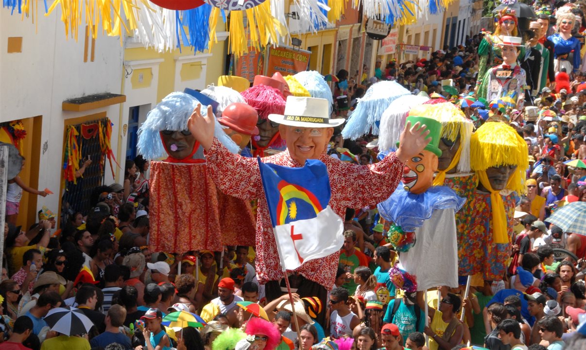 Bonecos de Olinda são marca registrada de carnaval pernambucano