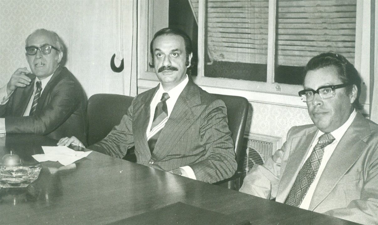 José Augusto Franco, à direita