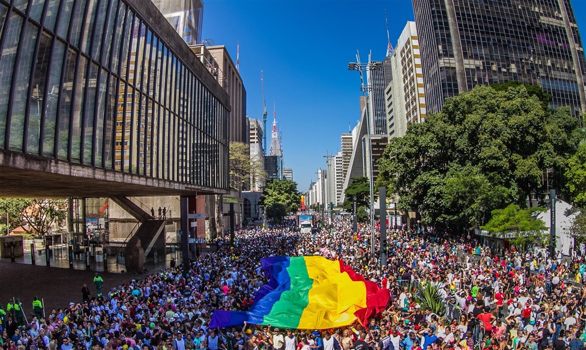 Uma das maiores do mundo, a Parada do Orgulho LGBT de São Paulo volta a ser realizada, em 19 de junho de 2022