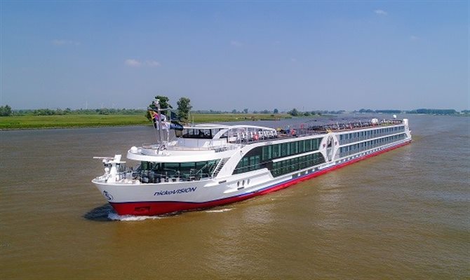 A companhia de cruzeiros fluviais continuará navegando pelos rios europeus durante o verão