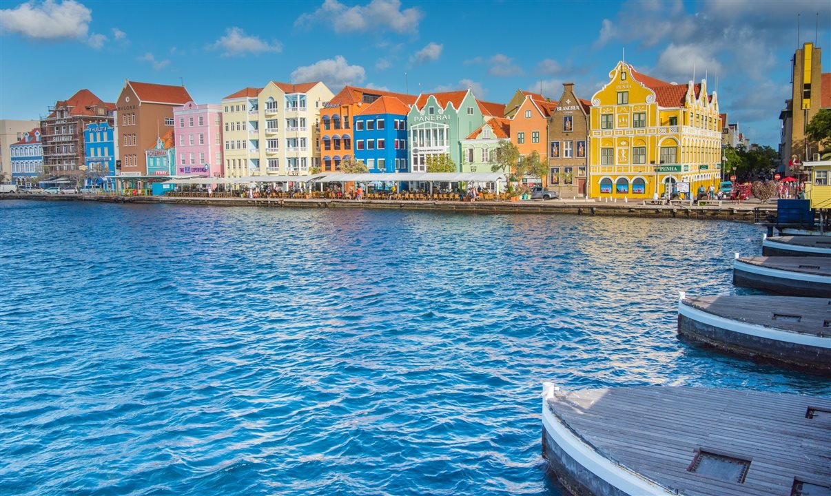 A ilha de Curaçao está reaberta para brasileiros desde janeiro