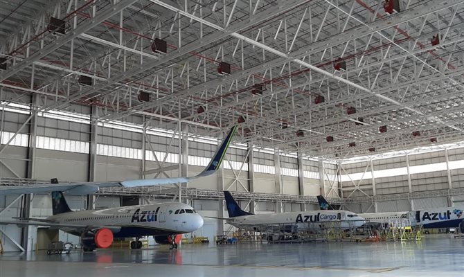 O hangar de manutenção da Azul em Campinas (SP) já conta com quase 400 funcionários 