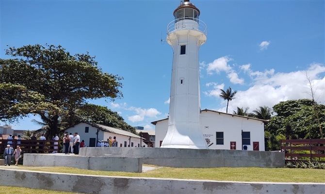Farol Santa Luzia, em Vila Velha: um dos pontos turísticos do Espírito Santo
