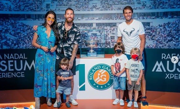 Estrela do atual campeão Real Madrid, Sergio Ramos foi para Mallorca, arquipélago das Ilhas Baleares, localizado a leste da Espanha, e ainda tirou onda no museu do tenista e compatriota Rafael Nadal