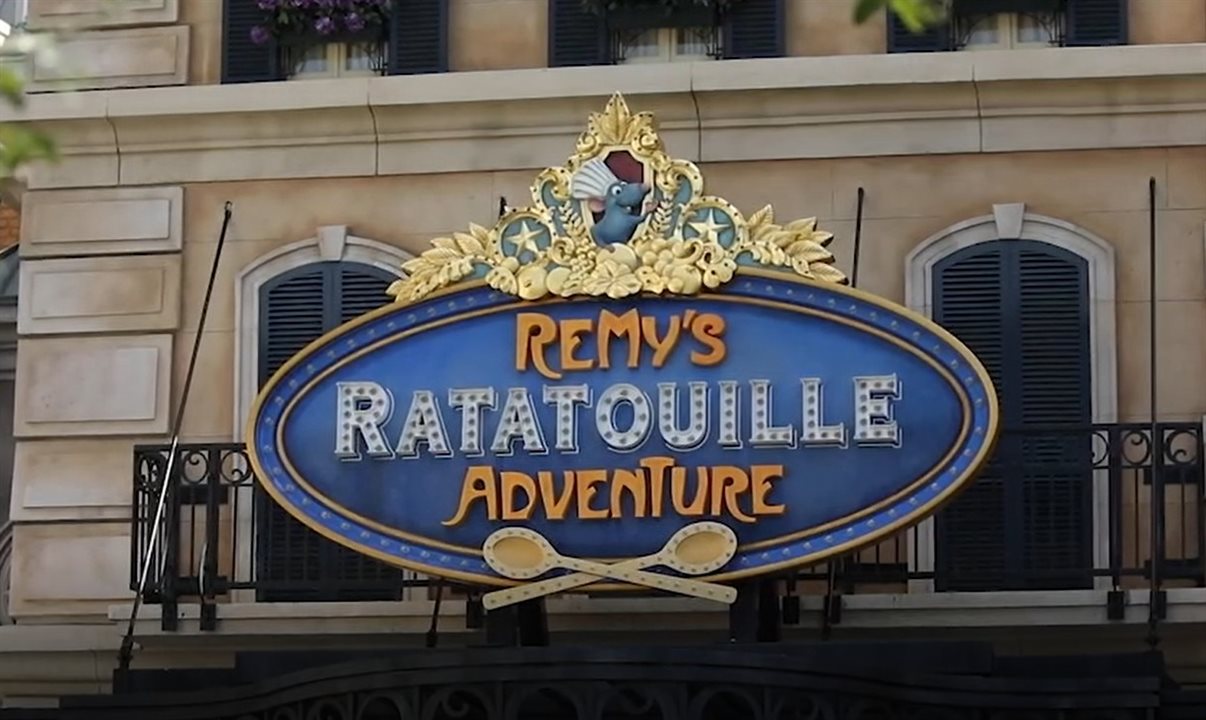 Versão do brinquedo na Disneyland Paris também está passando por atualizações