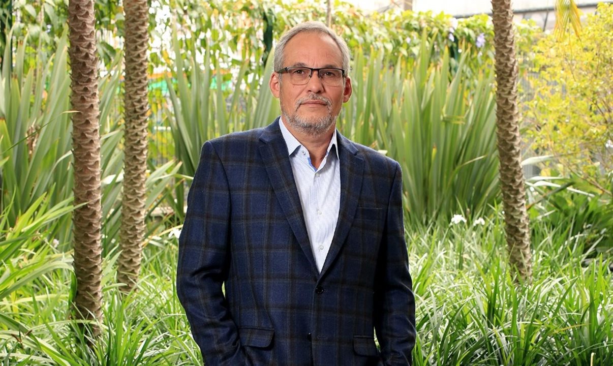 Sergio Assis é o fundador e CEO da Migro