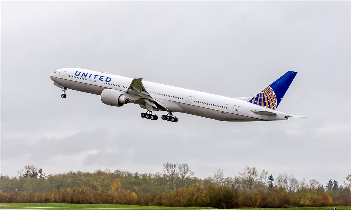 Motivo da suspensão temporária é a demora na chegada das novas aeronaves Boeing 777