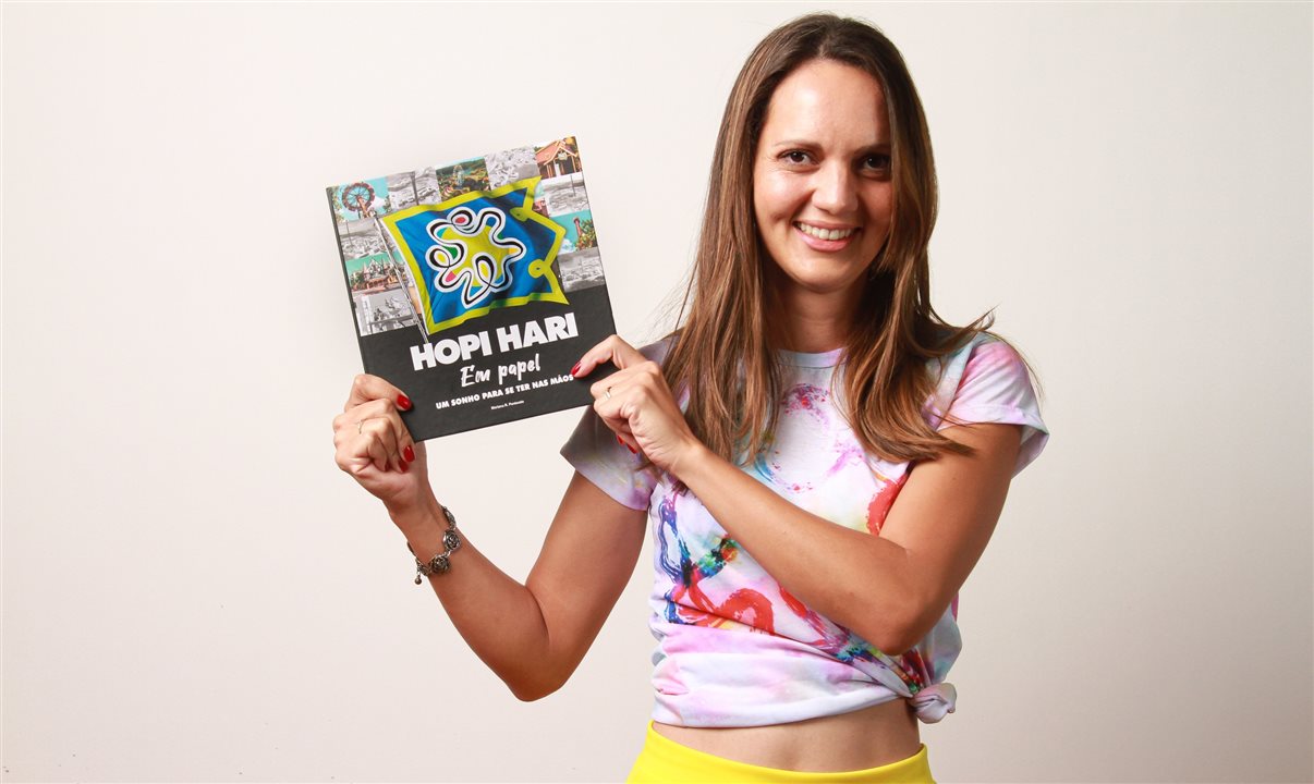 Mariana Penteado é a autora do livro Hopi Hari em papel - Um sonho para se ter nas mãos