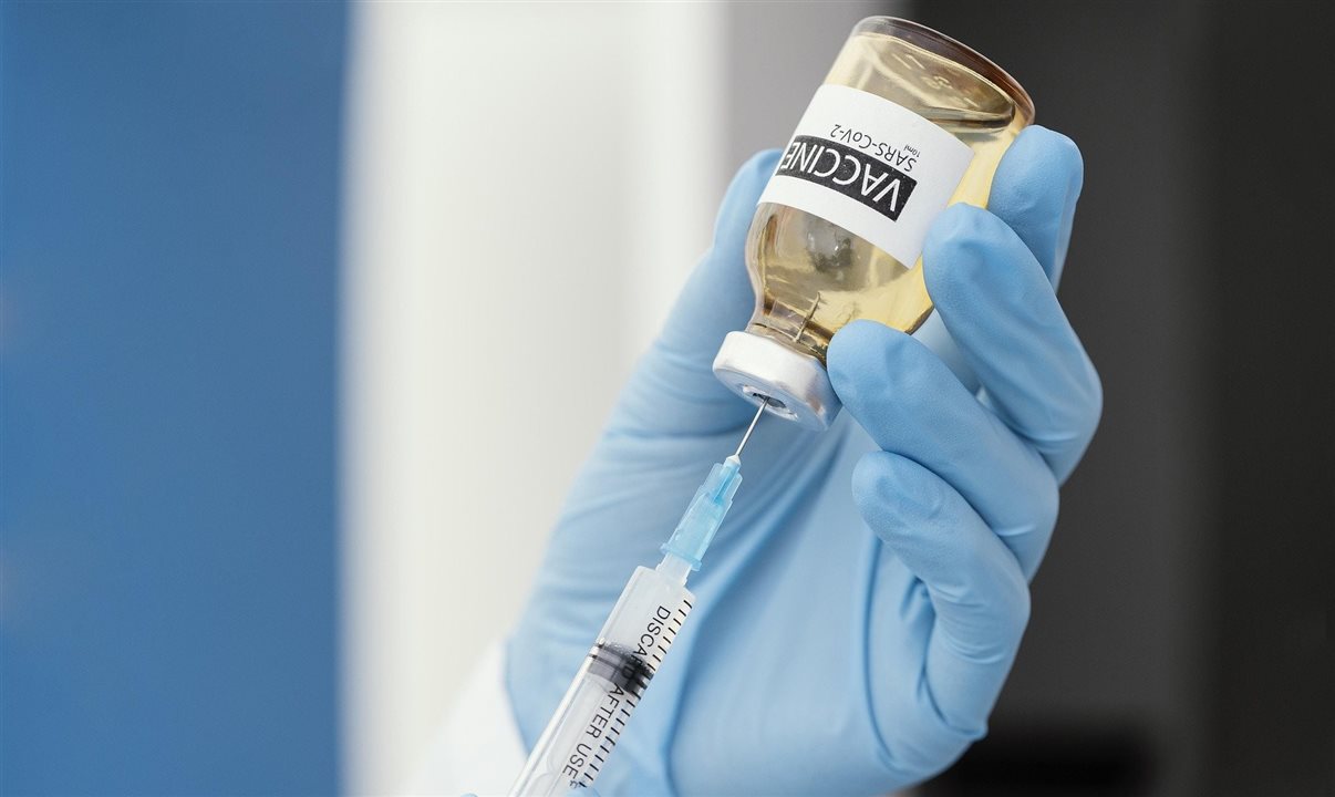 Portugal trabalha com Brasil para reconhecer certificado de vacina contra a covid-19
