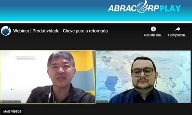 Gervasio Tanabe, da Abracorp, e Lucio Oliveira, da 4C Solutions