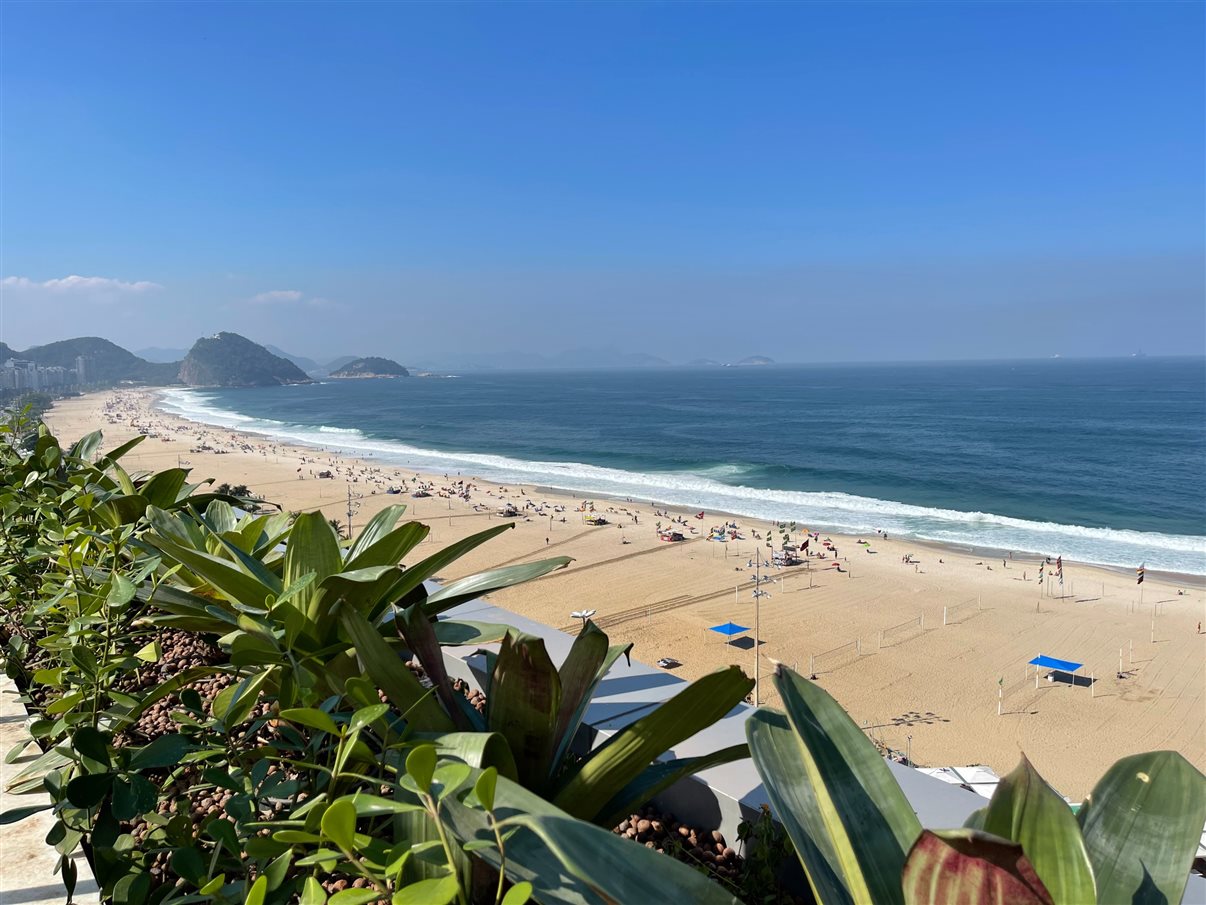 Vista de uma das suítes na cobertura do Mercure Copacabana