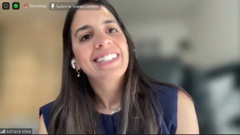 Adriana Maia, líder de Marketing e Comunicação do Kayak no Brasil
