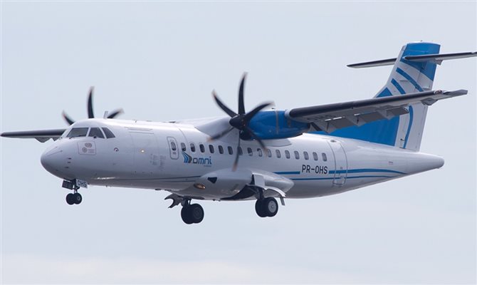 A aeronave utilizada será o turboélice ATR-42-500, que tem 47 lugares e interliga aeroportos de grande, médio e pequeno porte