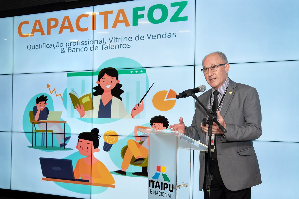 João Francisco Ferreira durante o lançamento do Capacita Foz, em julho deste ano