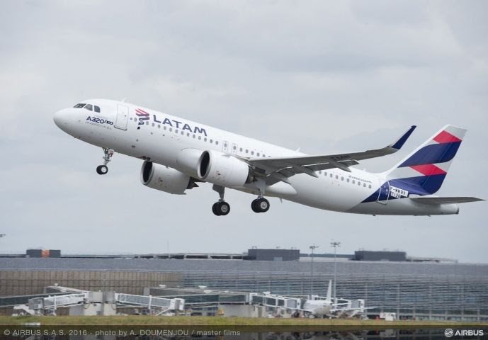 Latam Airlines atualizará mais de 200 aeronaves A320 com a função de otimização do perfil de descida da Airbus