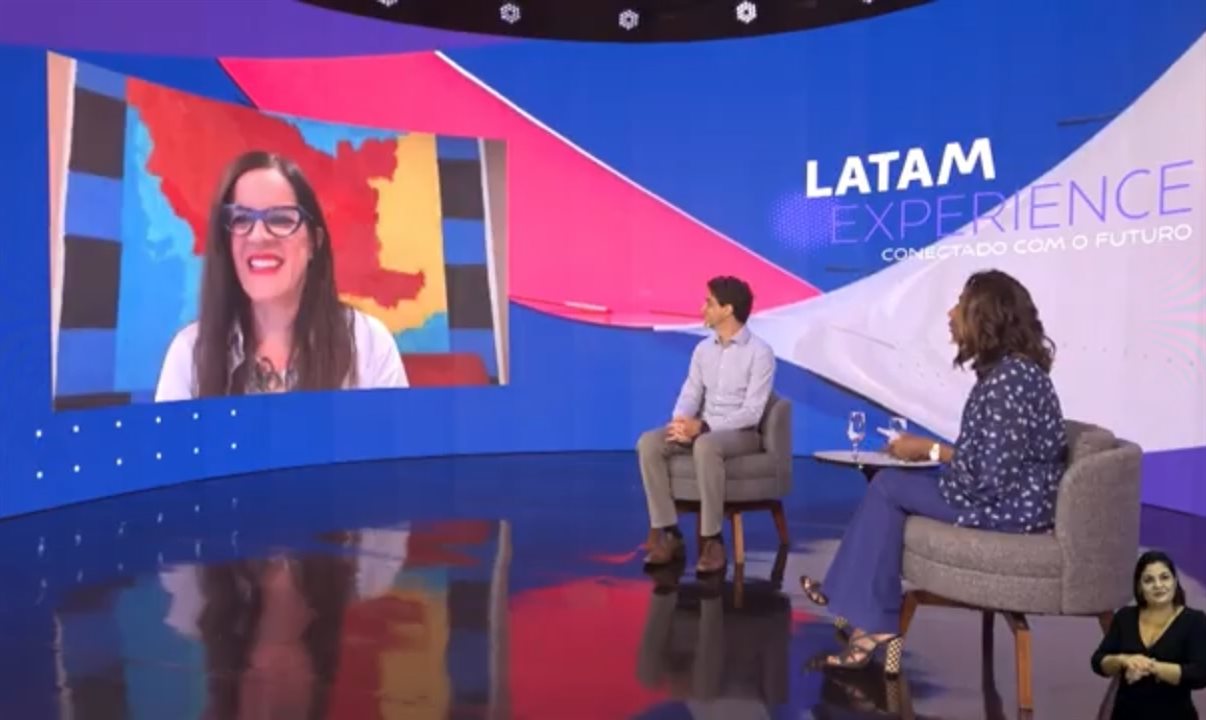 Juliana Rios e Rafael Walker participaram da abertura do segundo dia de Latam Experience com Gloria Maria