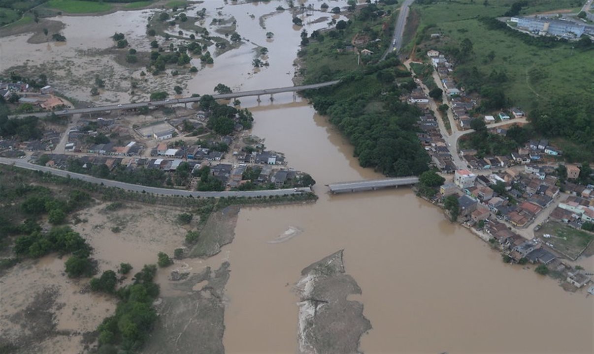 As regiões sul e sudeste da Bahia sofrem com enchentes nos último dias