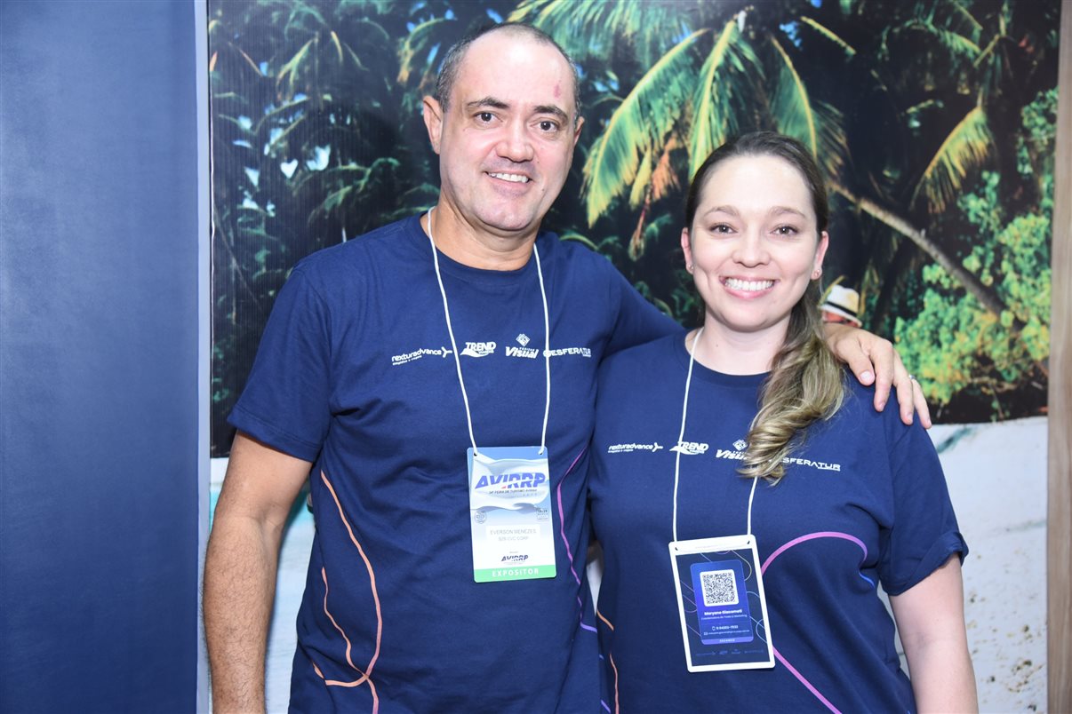 Emerson Menezes e Maryane Giacometi, da CVC Corp