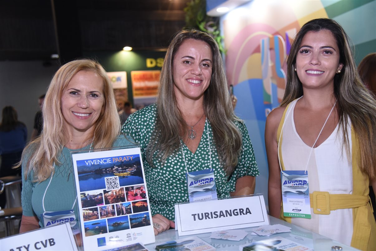 Sandra Barros, Jacqueline Medeiros e Priscila Dantas, da Setur-RJ