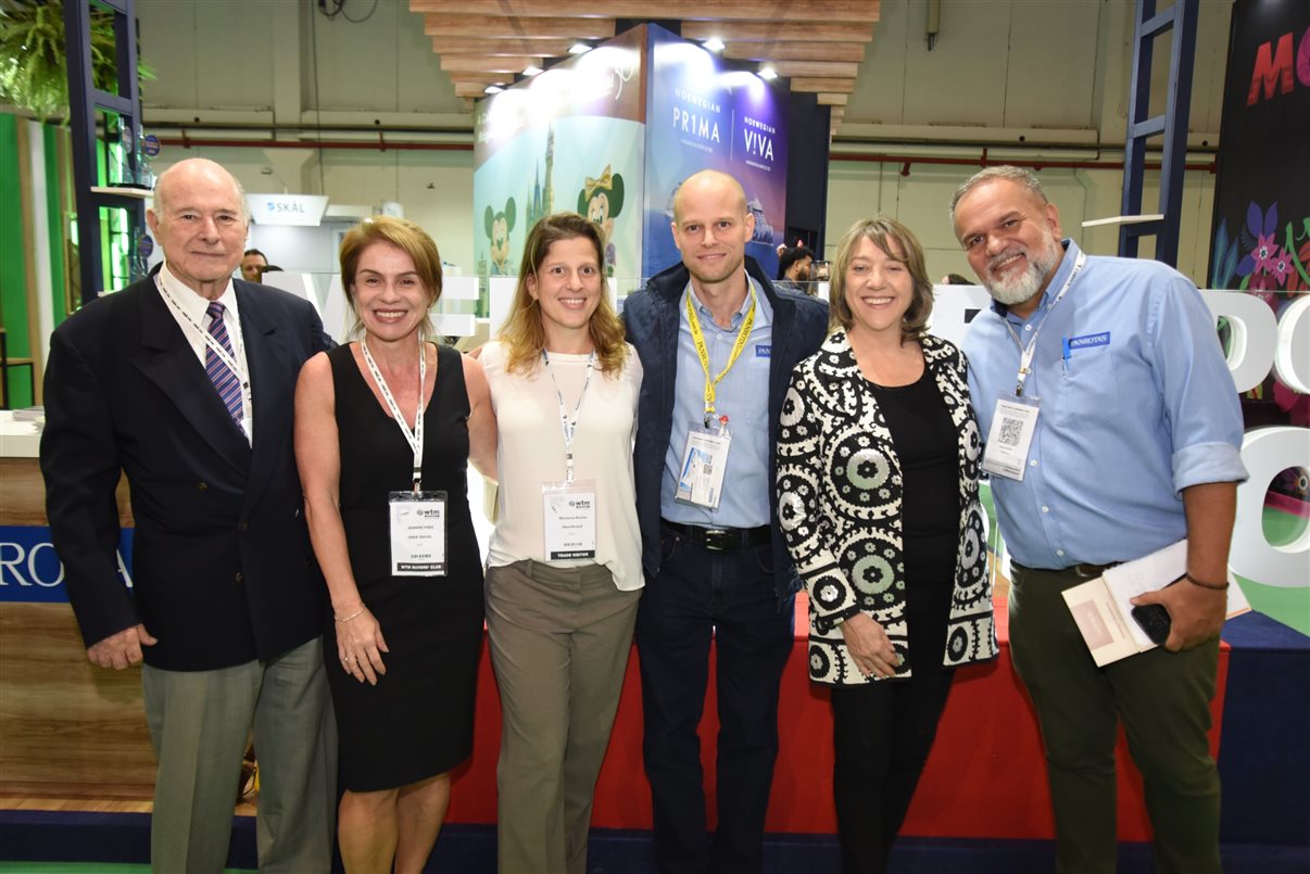 Guillermo Alcorta (PANROTAS), Jeanine Pires (Oner Travel), Marianna Alcorta (Ideas4Brand), Guilherme Alcorta (PANROTAS), Claudia Gonzalez (Ladevi) e Artur Andrade (PANROTAS)