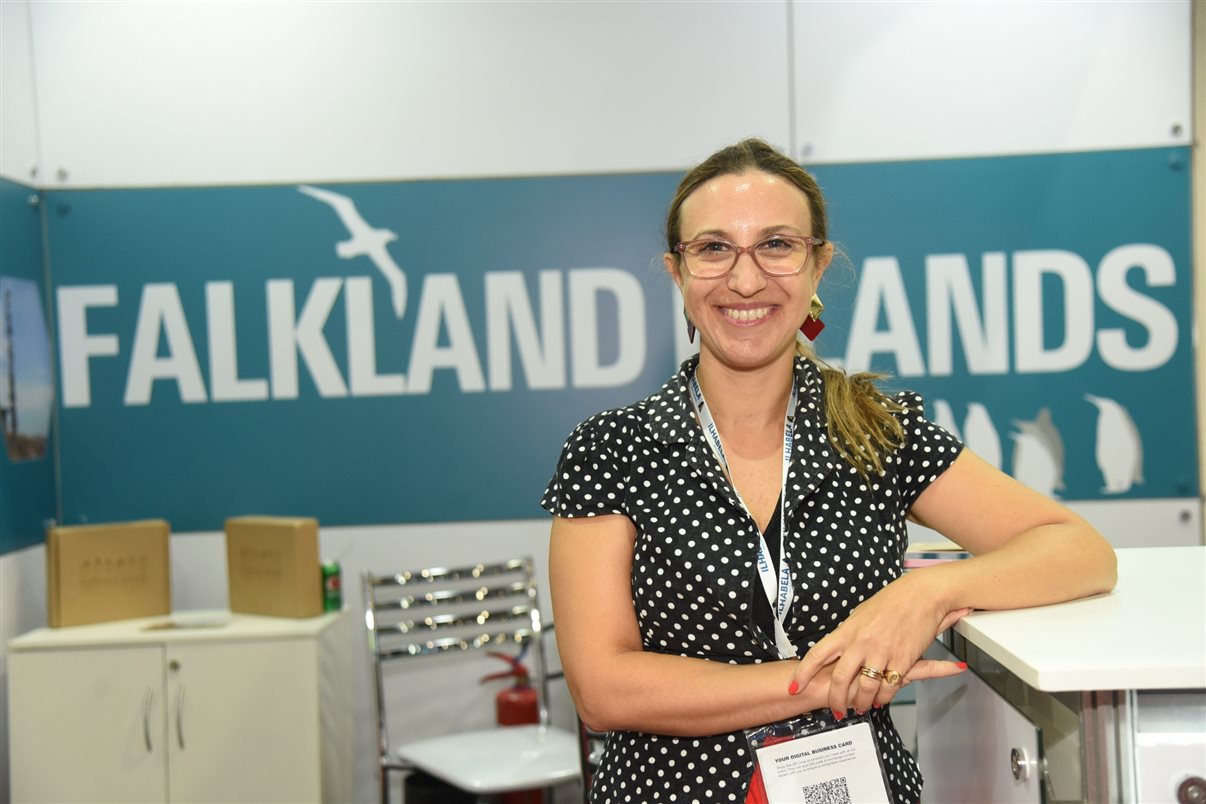 Carolina da Silva, do Turismo das Ilhas Falkland, durante a WTM Latin America