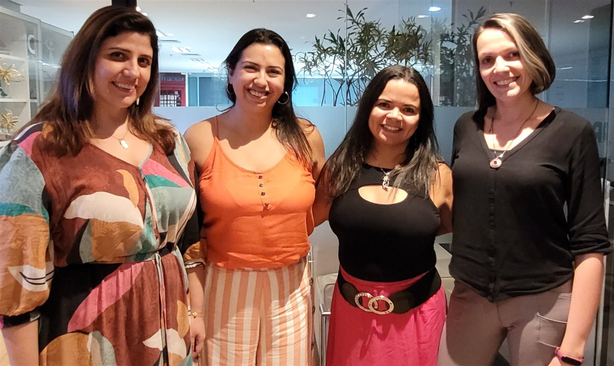Mariana Rossi, Bruna Sanchez, Silvana Oliveira e Juliana Polito