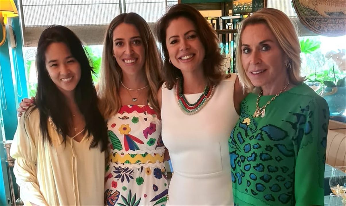 Joye Weegenhuisen, Diana Krepinsky, Rebeca Ferreira e Cynthia Rodrigues
