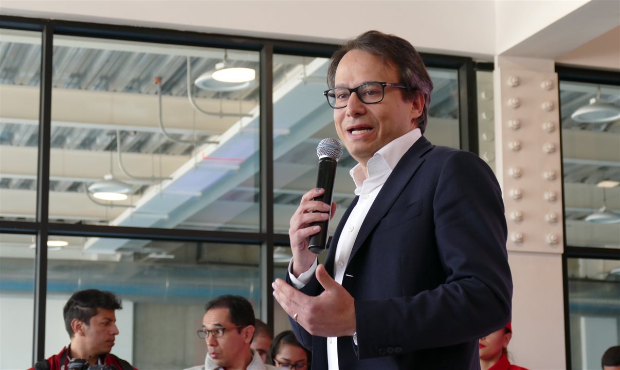 Adrian Neuhauser, CEO da Avianca: 