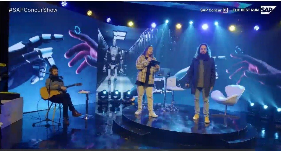 Bibi Tatto e Murilo Gun apresentam SAP Concur Show