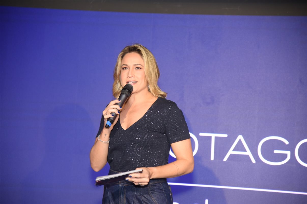 Fernanda Gentil apresentou a convenção da Latam Airlines Brasil no GExperience