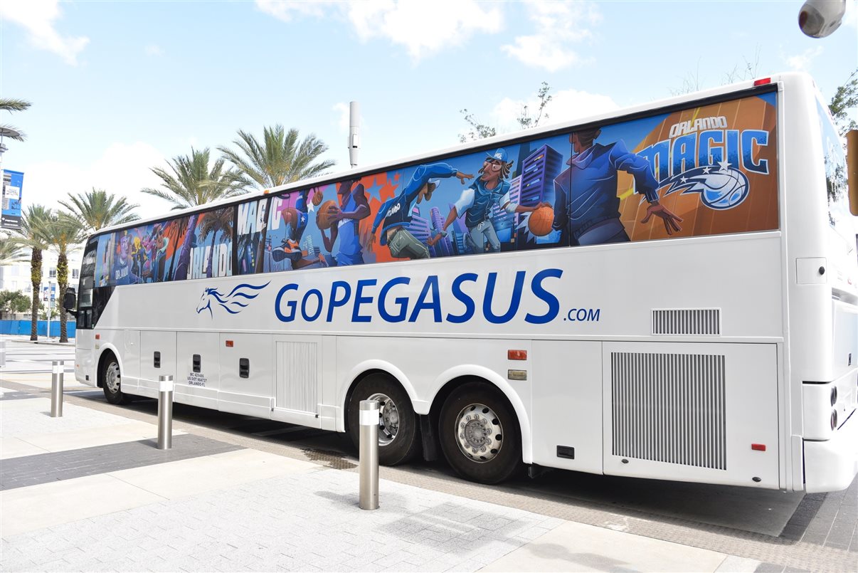 Ônibus do Orlando Magic da GoPegasus