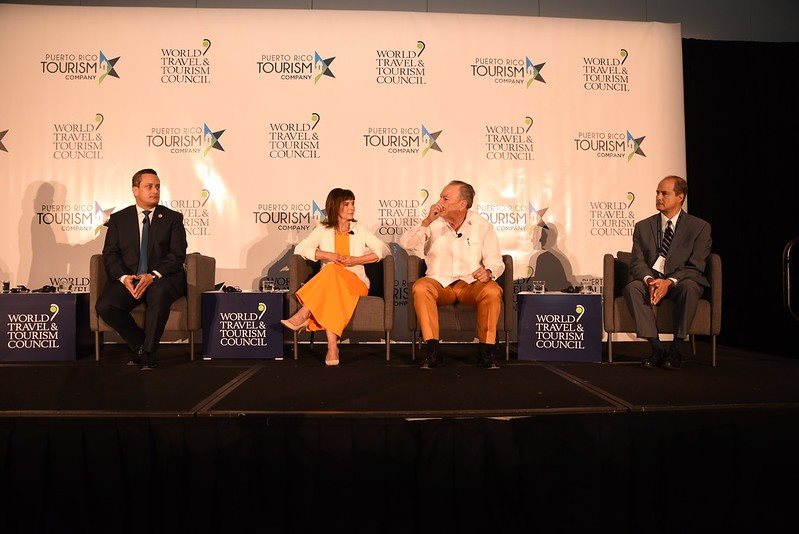 Carlos Mercado Santiago (Turismo de Porto Rico), Julia Simpson (WTTC), Frank Ranieri (Grupo Puntacana) e Jose Delgado (Interlink)